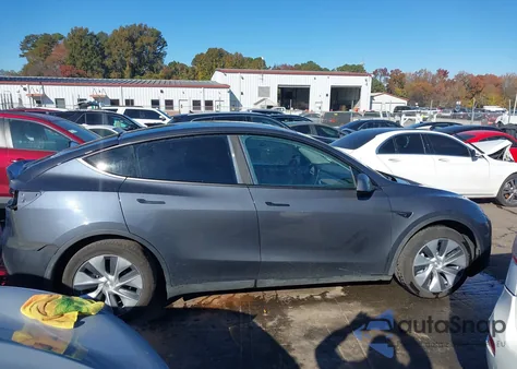 2023 Tesla Model Y Rwd from USA, damaged, VIN 7SAYGDED8PF943012